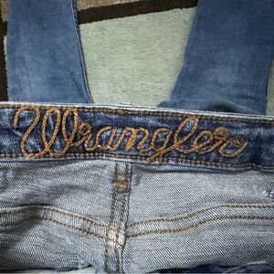 Wrangler Women's Classic Blue Straight Leg Jeans